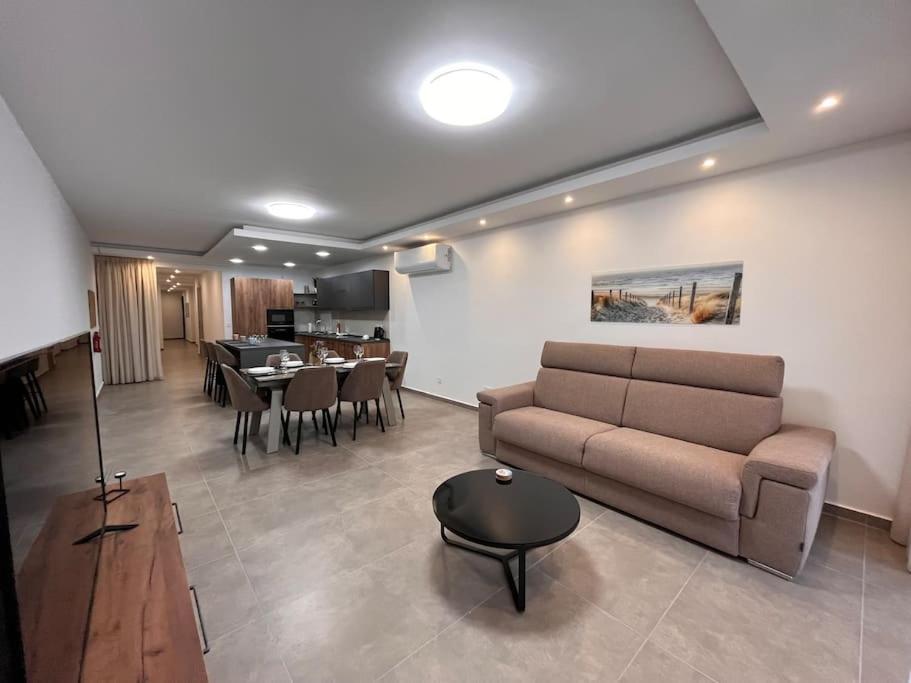 3 Bedroom Seaside Luxury Accommodation - Sleeps 8 San Pawl il-Baħar Zewnętrze zdjęcie